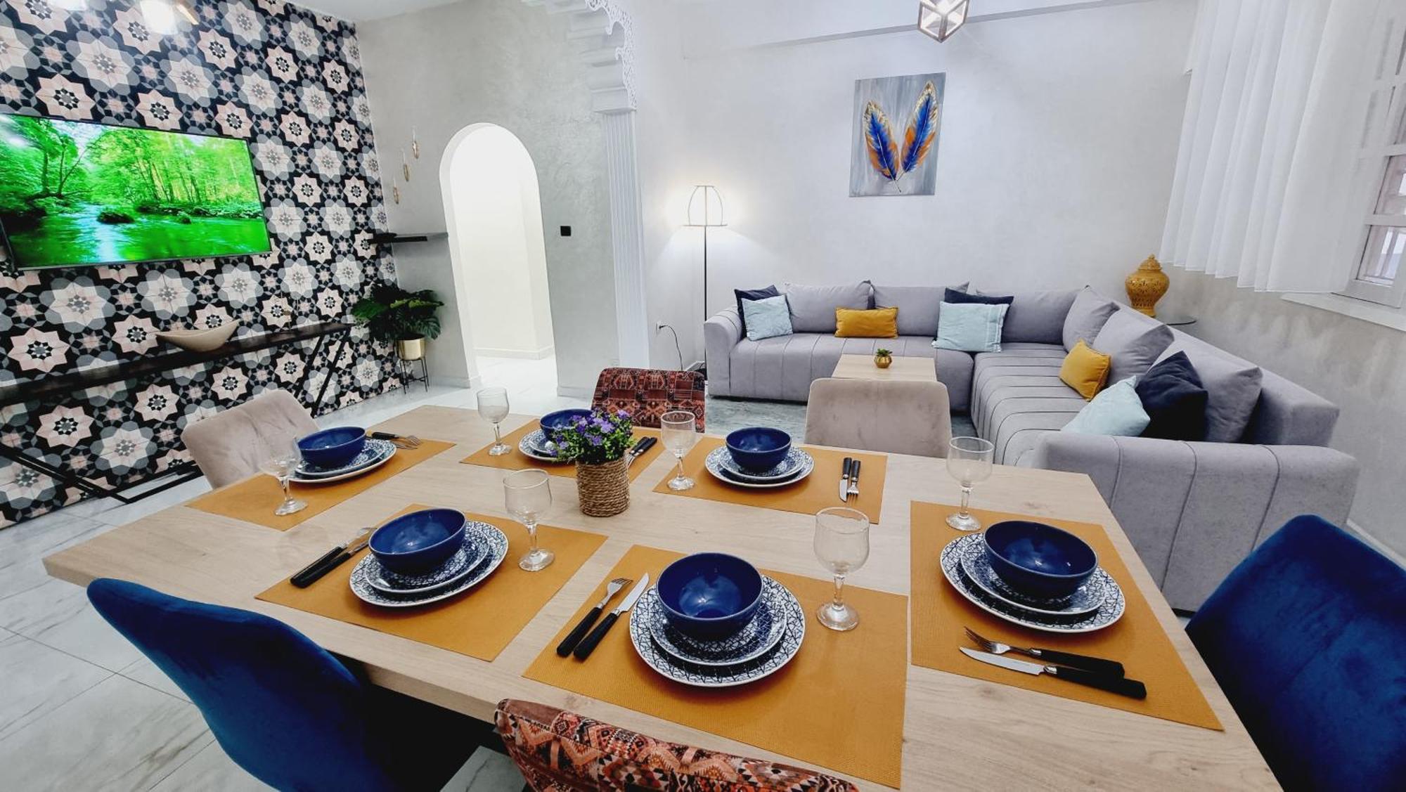 3 Bedrooms Family Stay, Garden Space Apartment Casablanca