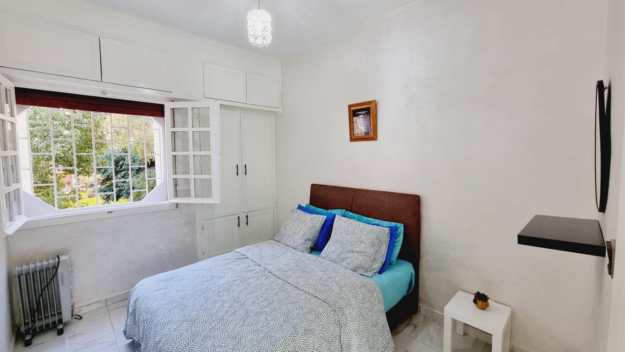 3 Bedrooms Family Stay, Garden Space